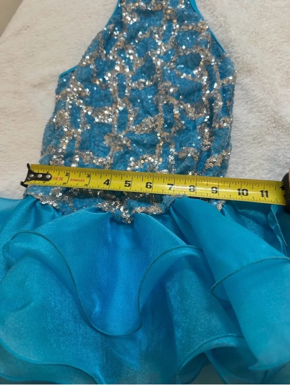 N/A sparkling turquoise